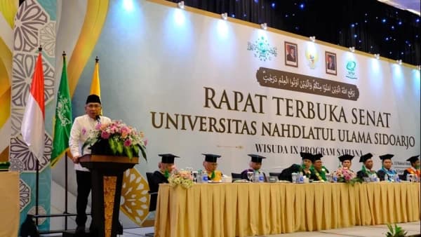 Wisuda IX Unusida, Gus Yahya Tegaskan Sarjana Tidak Berhenti pada Ijazah