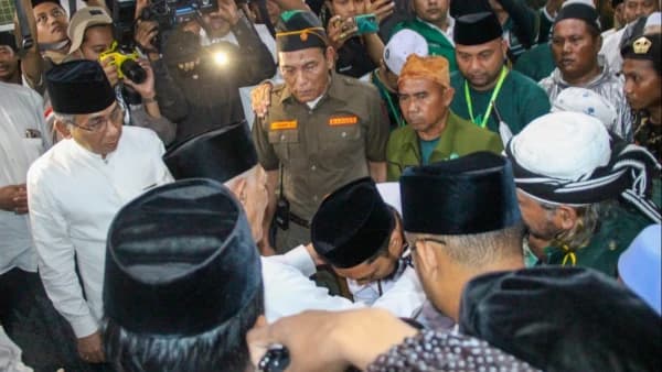 Rinai Hujan dan Gema Ya Jabbar: Merajut Kembali Restu Muasis Dirikan NU dari Bangkalan ke Tebuireng
