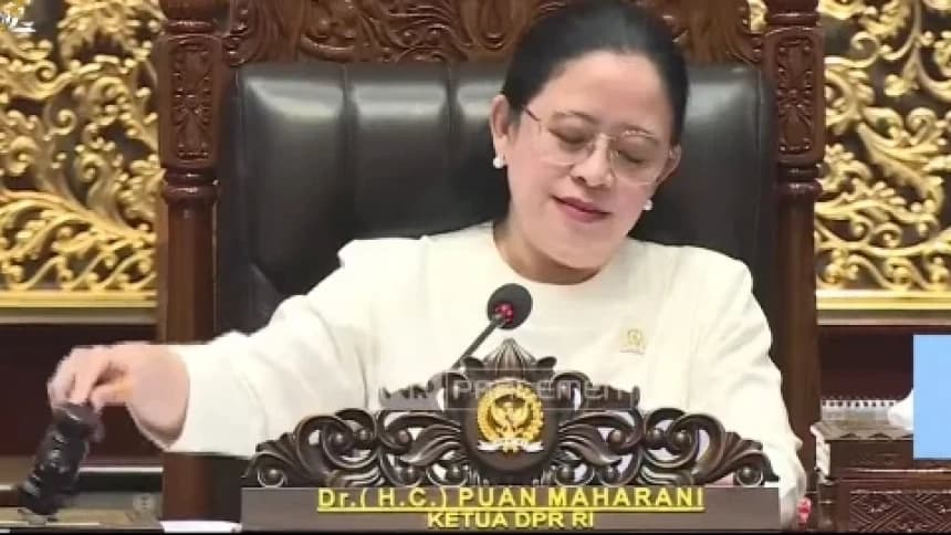 Pengesahan RUU TNI Khianati Demokrasi