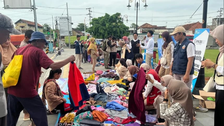 Berkah Ramadhan: Ada Bazar Baju Layak Pakai di Lasem Rembang, Hasilnya Diserahkan ke Panti Asuhan