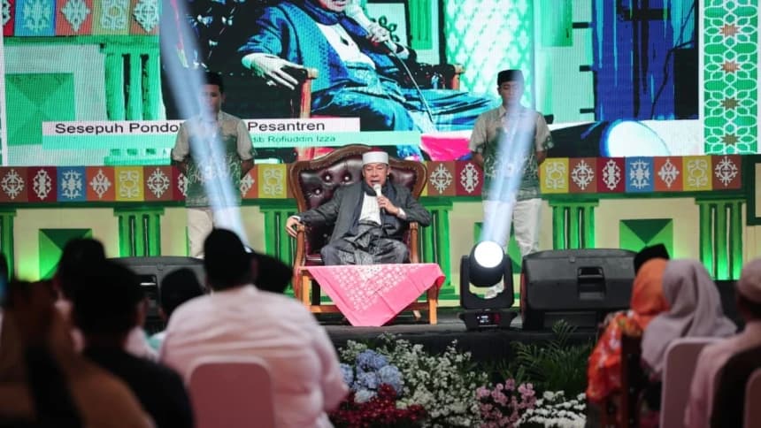 Sesepuh Buntet Pesantren Titip Bangsa Indonesia agar Dijaga dengan Akhlak