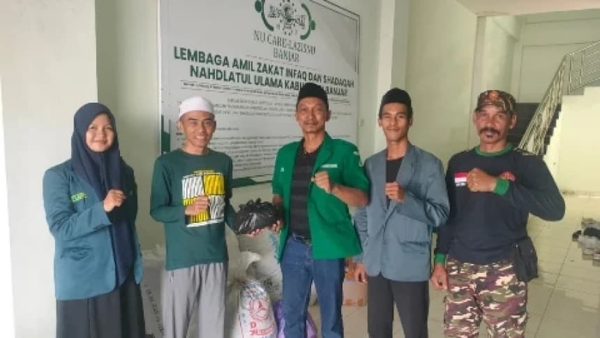 PCNU dan Banom Kabupaten Banjar Serahkan Donasi banjir Sumatra ke LAZISNU
