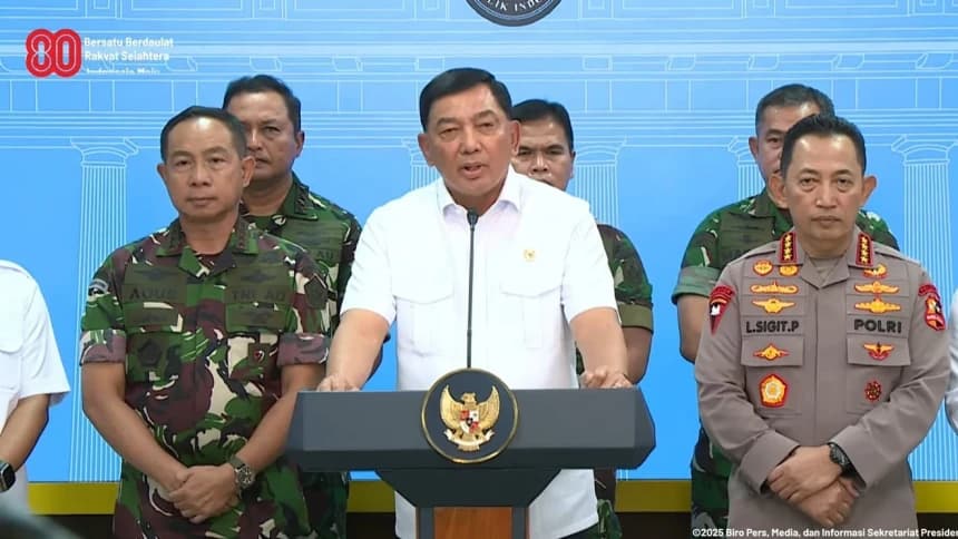 Prabowo Instruksikan TNI-Polri Tak Ragu Ambil Langkah Tegas saat Hadapi Kerusuhan