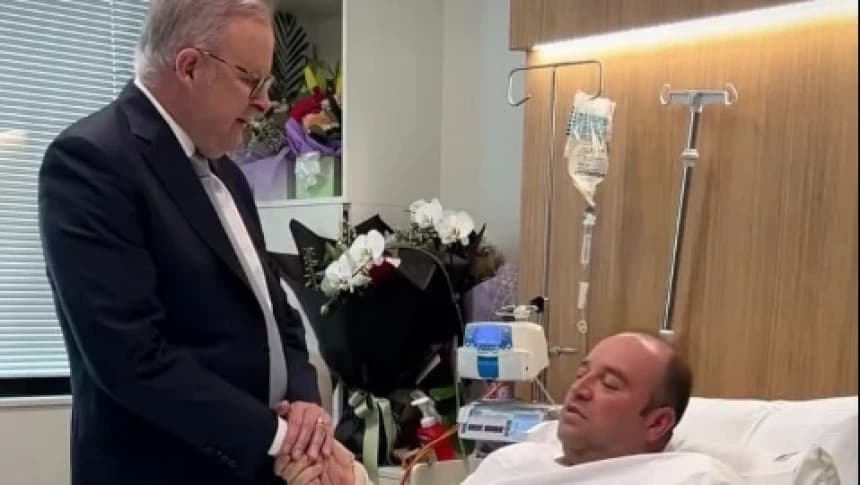 Jenguk di Rumah Sakit, PM Australia Sebut Ahmed sebagai Pahlawan Australia