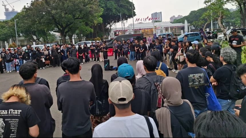 Kenang 41 Tahun Tragedi Tanjung Priok, Aksi Kamisan Ke-877 Soroti Peran Militer di Ranah Sipil Saat Ini