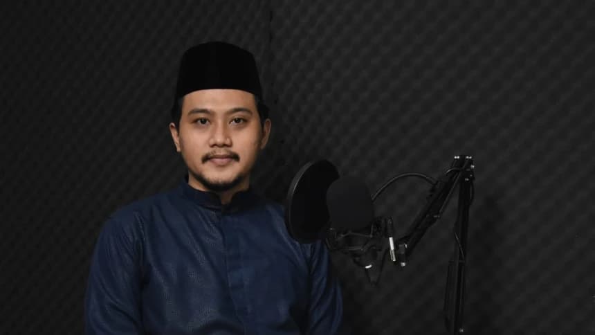 Imam Budiman: Pengajar Madrasah Aktif, Penyair Resah Produktif