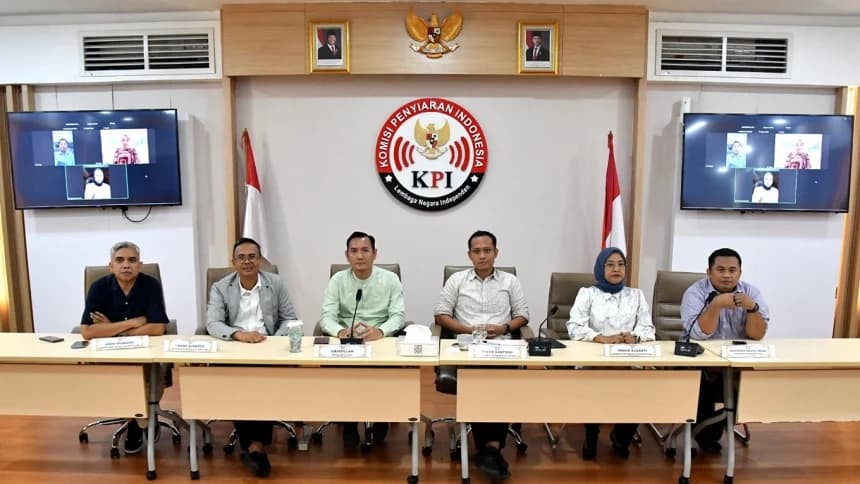 KPI Hentikan Sementara Program Xpose Uncensored Trans7 karena Cederai Fungsi Penyiaran