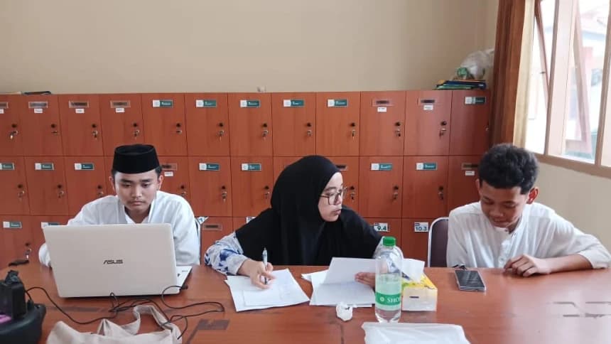 Implementasi Kurikulum Cinta: Menyemai Benih Kasih, Merajut Karakter Luhur