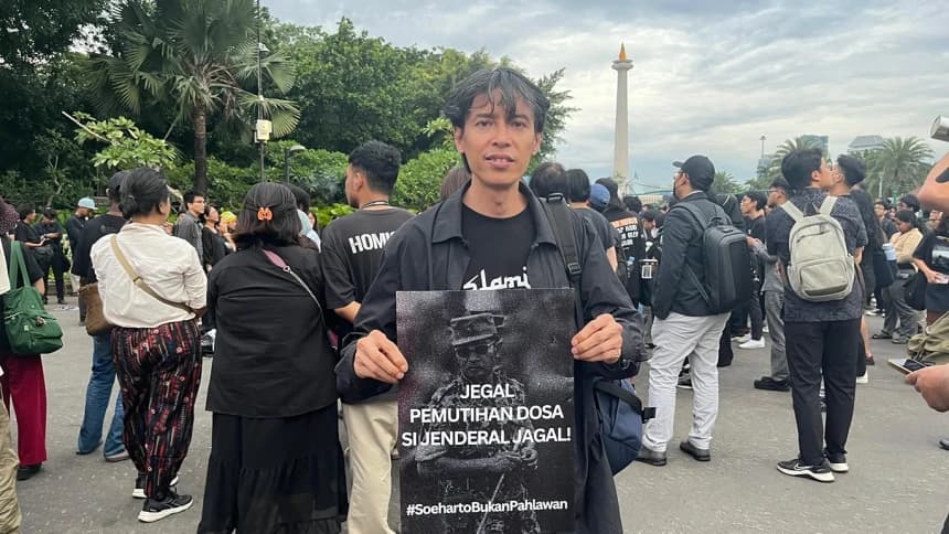 Hadiri Aksi Kamisan Ke-885, Savic Ali Tegaskan Soeharto Tak Layak Dikenang sebagai Pahlawan