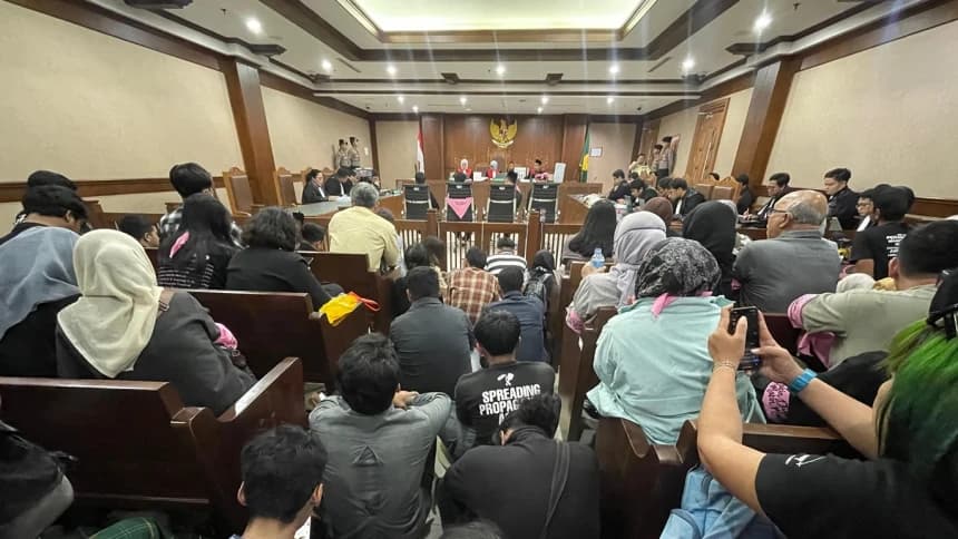 Masyarakat Sipil Penuhi Ruang Sidang Aktivis Tahanan Politik di PN Jakarta Pusat