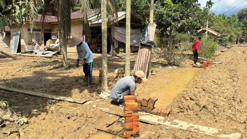 Hadapi Dampak Banjir, Solidaritas Warga NU Peunaron Aceh Timur Menguat