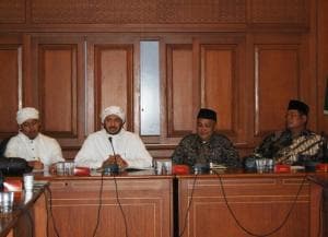 Ulama Mekkah Bantu Lembaga Pendidikan NU di Arab