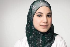 Gadis Palestina Pecahkan Rekor Sebagai Dokter Termuda di Dunia