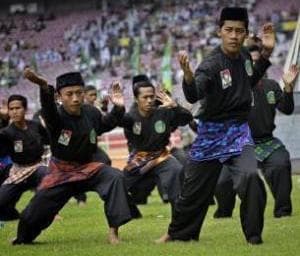 KH Suharbillah: Senam Santri atau Santri Senam?