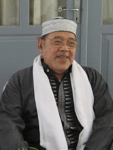 KH Idris Marzuki Wafat