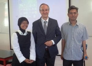 Selamat, Bendahara NU Prancis Raih Doktor Geografi