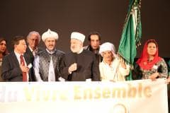 Yenny Wahid Dendangkan Tembang Tombo Ati di Gedung UNESCO Paris