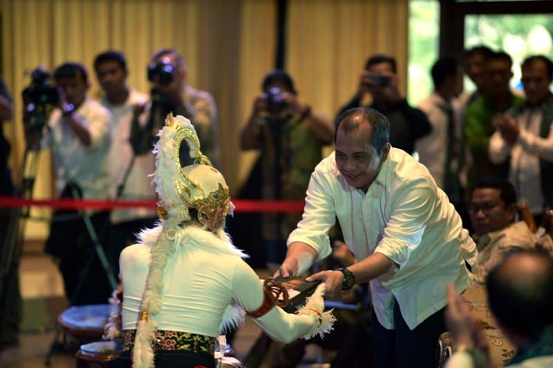 Kebangkitan Desa, Buku Ini Letakkan Desa pada Kedudukan Tertinggi