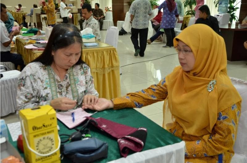 Peduli Sesama, Dharma Wanita Kemenag Gelar Donor Darah