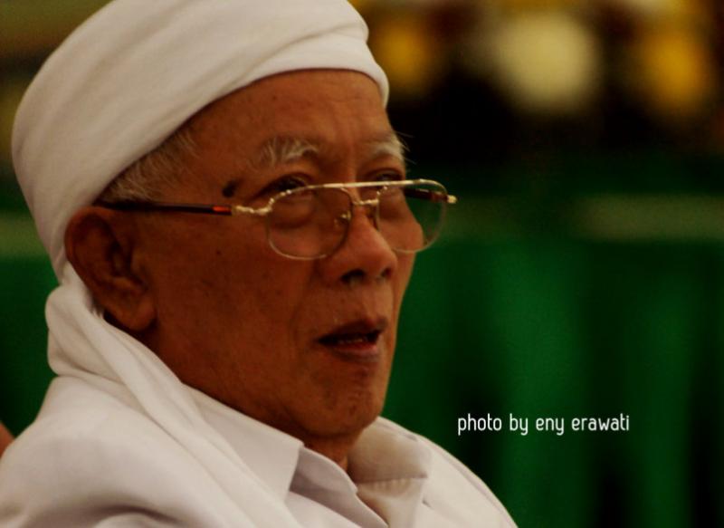 Kisah Keajaiban Shalawat yang Dialami Kiai Masduqie Machfudh