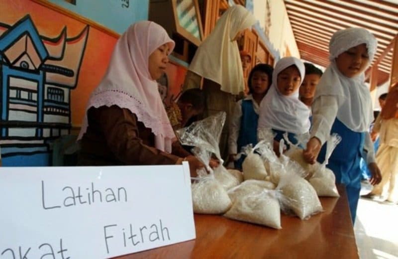 Tiga Orang Ini Wajib Zakat Fitrah