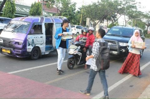 NU students raise funds for victims of Garut's flash floods