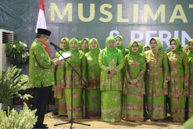 Kelakar Kiai Said saat Melantik Muslimat