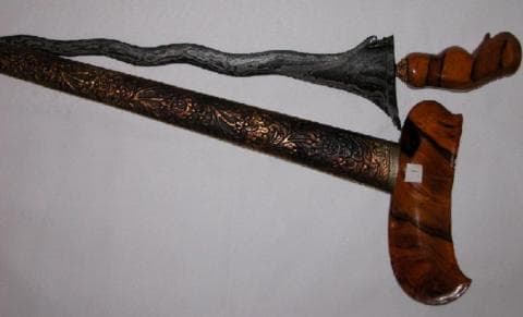 Kejeniusan Empu, Penempaan Keris Padukan Fisika dan Kimia