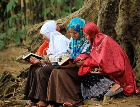 Seberapa Cantik Bidadari Surga Dibanding Perempuan Dunia?