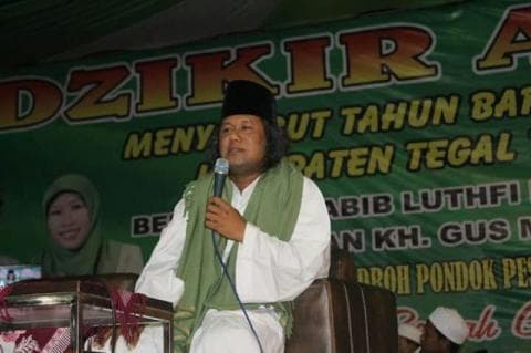 Gus Muwafiq Syarahkan Hakikat Manusia dengan Surat At-Tin