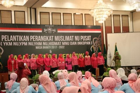 Khofifah Minta Muslimat NU Hafal Lagu 'Ya Ahlal Wathon'