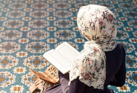 Hikmah Baca Surat As-Sajdah dan Al-Insan di Subuh Jum’at