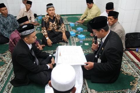 Wali Telah Mewakilkan, Bolehkah Hadir di Majelis Akad Nikah?