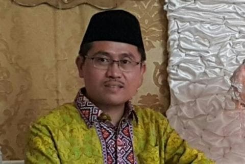 Perilaku LGBT Menyimpang, tetapi Orangnya Harus Dirangkul