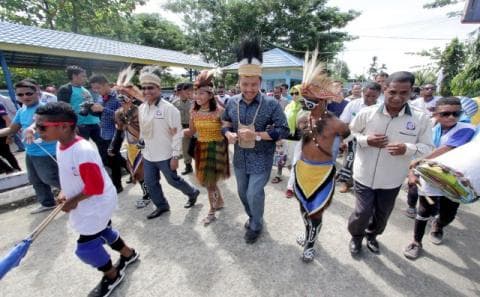 Menpora Hadiri Deklarasi dan Kongres Anak Muda Indonesia di Raja Ampat