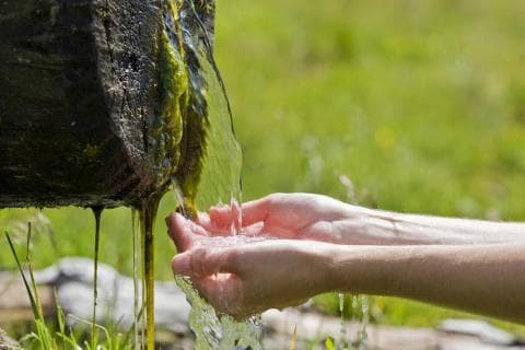 Hakikat Adzan, Bersuci, dan Menutup Aurat