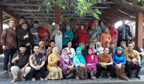 Lily Wahid: Orang Tua Harus Kendalikan Kids Zaman Now