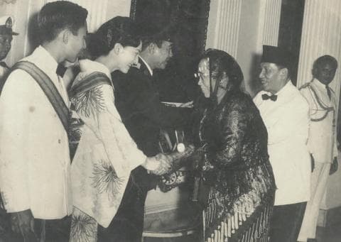 Bulan Madu Resmi Putra Mahkota