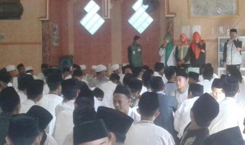 Ribuan Pelajar MAN Bondowoso Sambut Kirap Koin NU