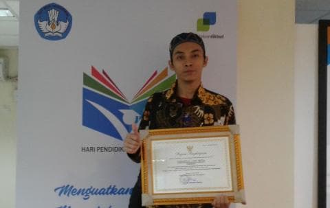 Dosen STAINU Temanggung Juara I Lomba Artikel Kemdikbud dan Esai UGM