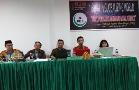 Mahasiswa Pascasarjana UNUSIA Sajikan Makalah di Konferensi AICIS 2018