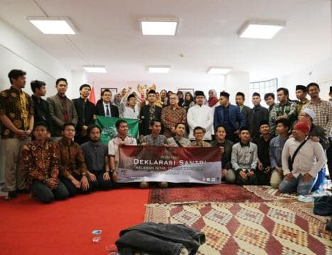 Hari Santri, PCINU Turki Deklarasikan Santri Melawan Hoaks