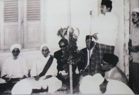 Ketika Habib yang Alim Hormat kepada Kiai NU