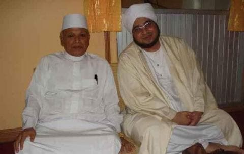 Kedekatan KH Abdurrahman Nawi dan Habib Munzir