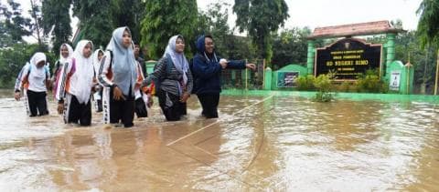 PWNU Jatim Peduli Kirim Bantuan Kesehatan ke Lokasi Banjir Ngawi