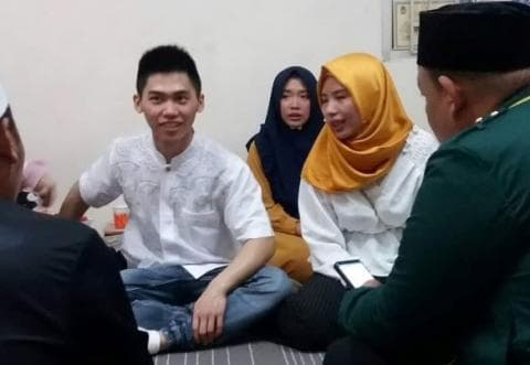 PCINU Bimbing Warga Hong Kong Masuk Islam
