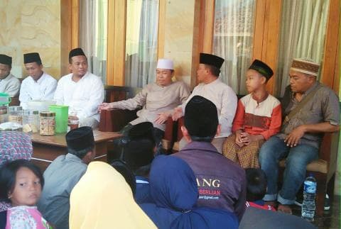 Kiai Mustofa Aqil Siroj: Mondok Jangan Sentuh Hape