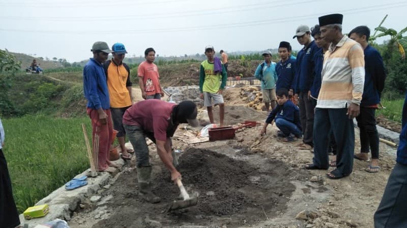 Cara Mahasiswa Unwaha Jombang Mengabdi di Masyarakat