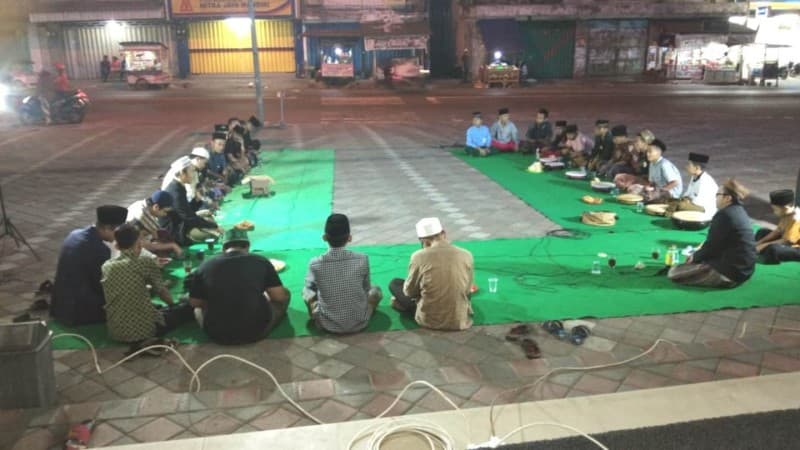 Hidup di Kota Besar, Tetaplah Pegang Teguh Aswaja