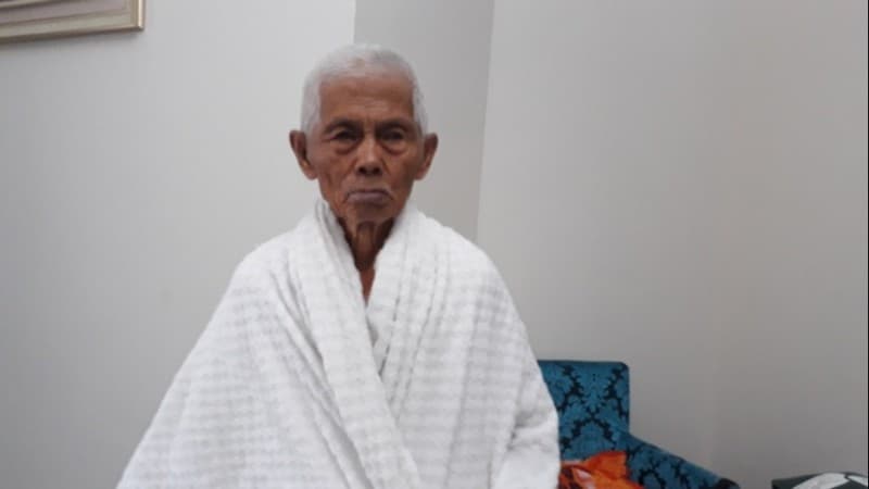 Belajar Jadi Jamaah Haji Mandiri ala Mbah Panut